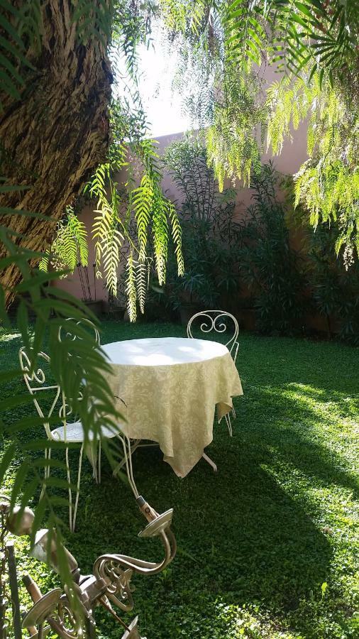 Aumes Sweet Home Chambre D'Hotes Exterior photo